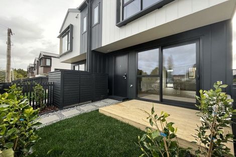 Photo of property in 1/131 Lancaster Road, Beach Haven, Auckland, 0626
