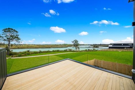 Photo of property in 43 Evergreen Parade, Rosehill, Papakura, 2113