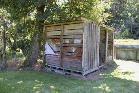 Photo of property in 18 Half Mile Road, Tuatapere, 9620