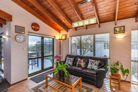 Photo of property in 11 Claremont Rise, Levin, 5510