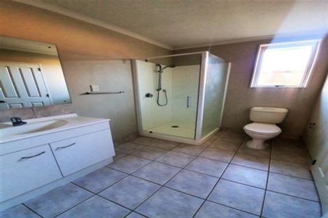 Photo of property in 12 Nykki Place, Papakura, 2110