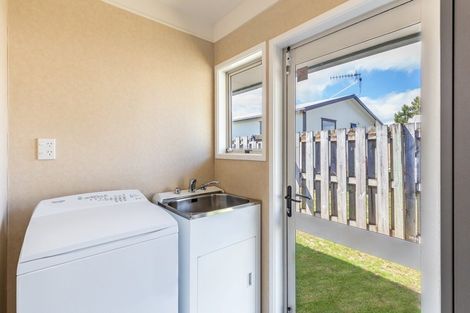 Photo of property in 35 Te Iwiheke Place, Turangi, 3334