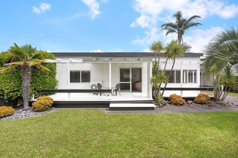 Photo of property in 403a Ocean Road, Whangamata, 3620