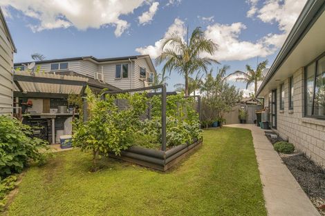 Photo of property in 20 Aquila Drive, Whitianga, 3510