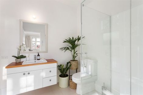 Photo of property in 148 Hackthorne Road, Cashmere, Christchurch, 8022