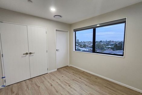 Photo of property in 46d Hart Road, Hauraki, Auckland, 0622