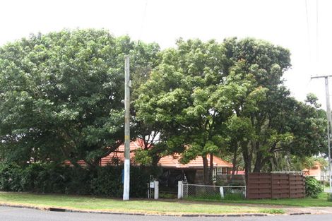 Photo of property in 60 Tripoli Road, Panmure, Auckland, 1072