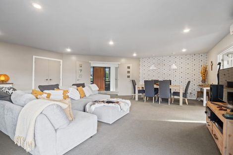 Photo of property in 1 Manorburn Place, Lake Hayes, Queenstown, 9304