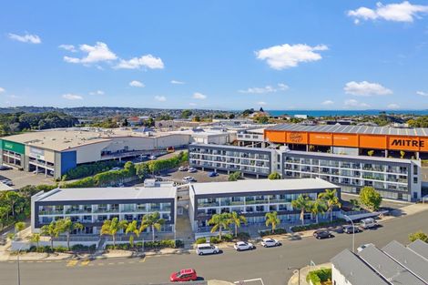 Photo of property in 6/17 Link Crescent, Stanmore Bay, Whangaparaoa, 0932