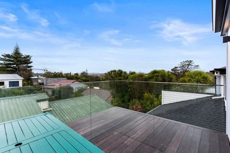 Photo of property in 141d Rangatira Road, Beach Haven, Auckland, 0626