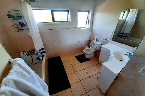 Photo of property in 127 Beach Road, Pahurehure, Papakura, 2113