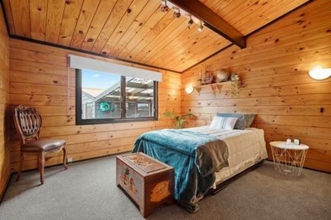 Photo of property in 22 Rangiwhea Road, Waiuku, 2123