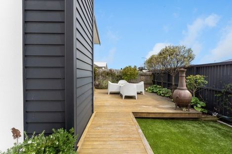 Photo of property in 22 Serenity Crescent, Kelvin Grove, Palmerston North, 4414