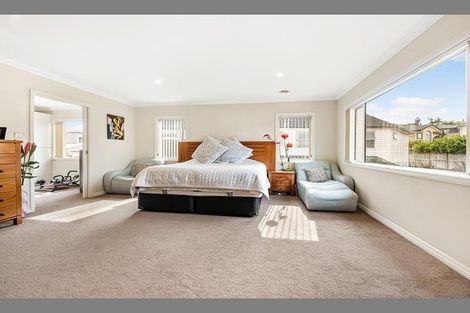 Photo of property in 5 Kilkelly Avenue, Pinehill, Auckland, 0632