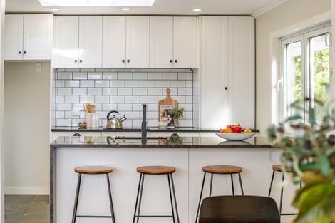 Photo of property in 188 Paremata Road, Paremata, Porirua, 5024