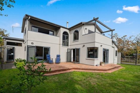 Photo of property in 13 Holden Avenue, Holdens Bay, Rotorua, 3010