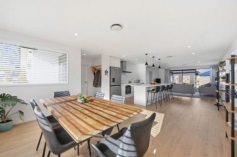 Photo of property in 77 Bannister Street, Jacks Point, Queenstown, 9371