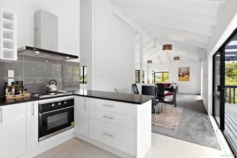 Photo of property in 2/47 Sheridan Drive, New Lynn, Auckland, 0600