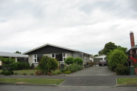Photo of property in 50 Niven Street, Avondale, Christchurch, 8061