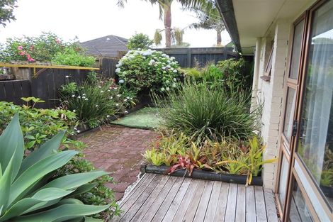 Photo of property in 4/17 Abercrombie Street, Howick, Auckland, 2014
