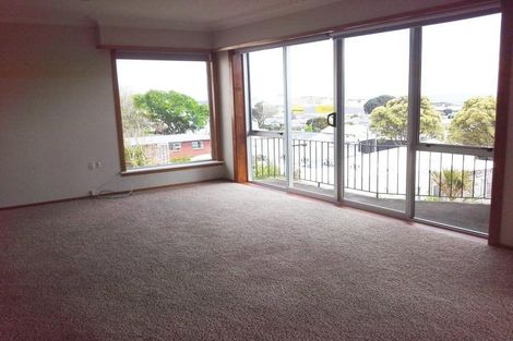 Photo of property in 83a Eliot Street, New Plymouth, 4310