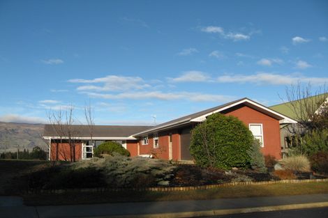 Photo of property in 12 Rob Roy Lane, Wanaka, 9305