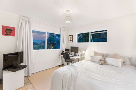 Photo of property in 83 Rangatira Road, Beach Haven, Auckland, 0626