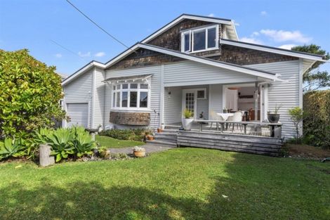 Photo of property in 19 Hemi Street, Narrow Neck, Auckland, 0622