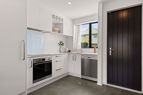 Photo of property in 2/111 Edgeware Road, St Albans, Christchurch, 8014