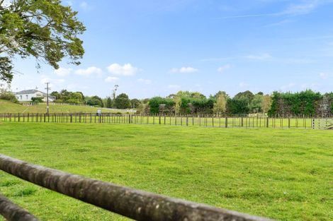 Photo of property in 105 Tauraroa Road, Maungakaramea, Whangarei, 0178