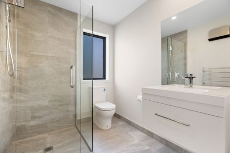 Photo of property in 22 Riley Street, Lake Hawea, 9382