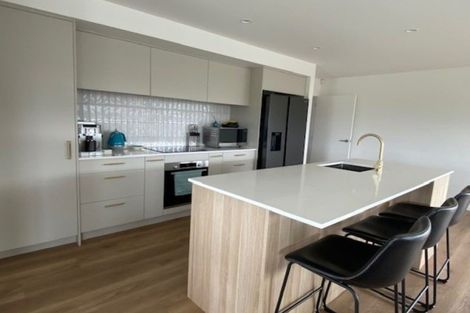 Photo of property in 19 Cassin Place, Taradale, Napier, 4112