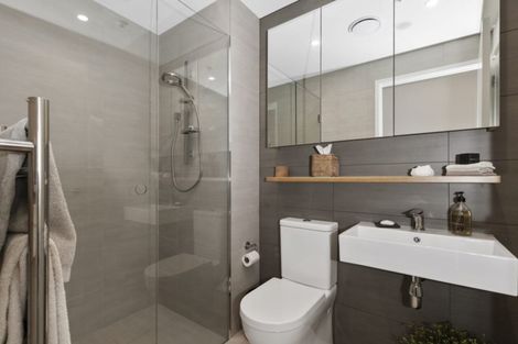 Photo of property in 201/8a Lake Pupuke Drive, Takapuna, Auckland, 0622