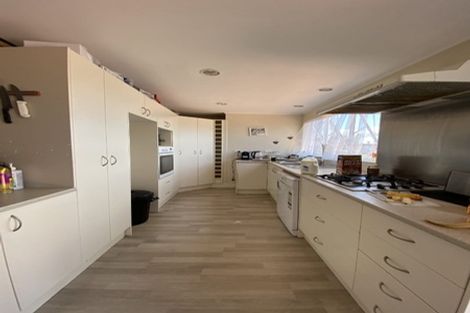 Photo of property in 33a Cedar Heights Avenue, Massey, Auckland, 0614