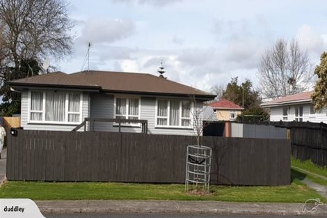 Photo of property in 11 Kambalda Street, Mangere Bridge, Auckland, 2022