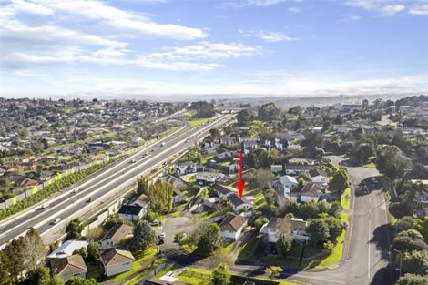 Photo of property in 5 Jarrah Place, Massey, Auckland, 0614