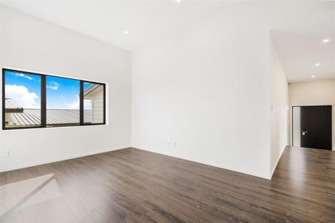 Photo of property in 124 Parkview Drive, Gulf Harbour, Whangaparaoa, 0930