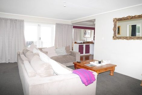 Photo of property in 18a Titoki Road, Waikanae Beach, Waikanae, 5036
