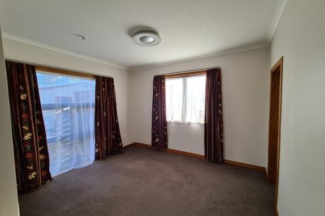 Photo of property in 36 Fitzroy Road, Fitzroy, New Plymouth, 4312