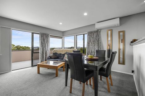 Photo of property in 207 Royal Road, Massey, Auckland, 0614