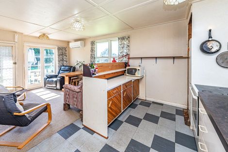 Photo of property in 10 Waitai Street, Castlecliff, Whanganui, 4501