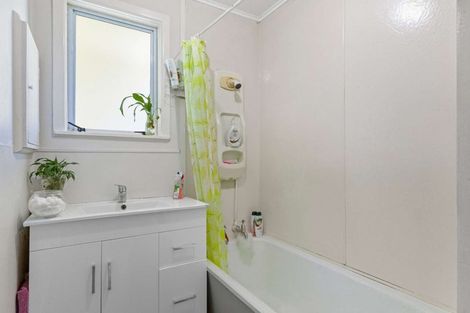 Photo of property in 25 Brookland Road, Western Heights, Rotorua, 3015