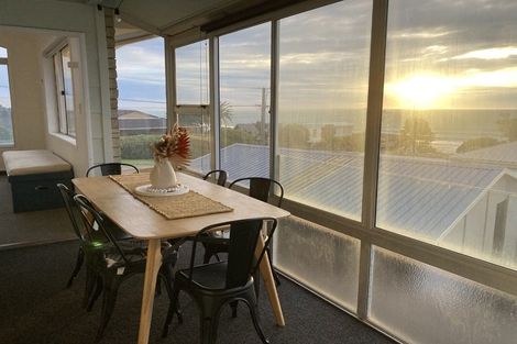 Photo of property in 3 Dixon Street, Oakura, 4314