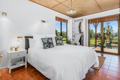 Photo of property in 106 Paetawa Road, Peka Peka, Waikanae, 5391