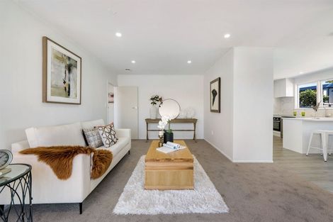 Photo of property in 82b Vodanovich Road, Te Atatu South, Auckland, 0610