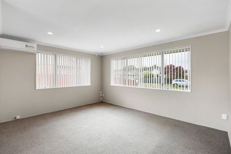 Photo of property in 8a Lloyd Drive, Nawton, Hamilton, 3200