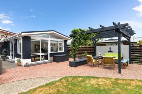 Photo of property in 3 Delamare Road, St Andrews, Hamilton, 3200