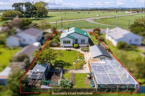 Photo of property in 6 South Featherston Road, South Featherston, Featherston, 5771
