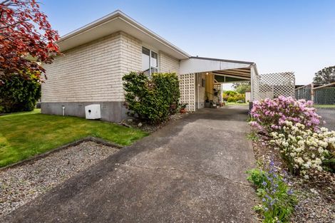 Photo of property in 6 Graham Street, Eltham, 4322