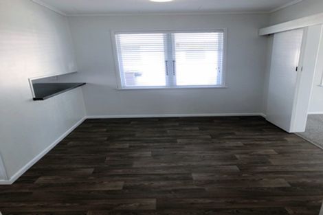 Photo of property in 22 Gossamer Drive, Pakuranga Heights, Auckland, 2010